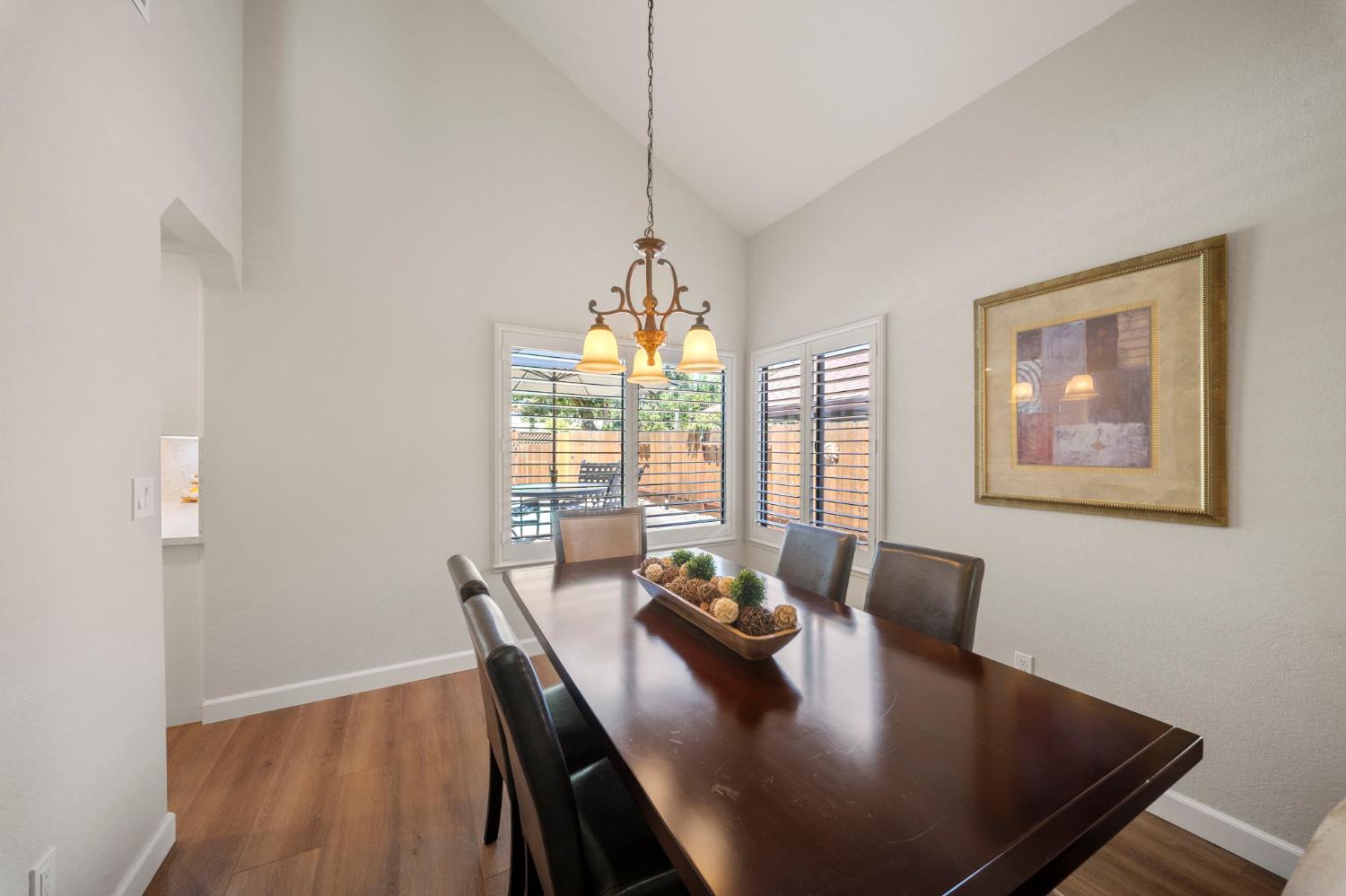 2009 Mendocino Way, Modesto, CA 95350