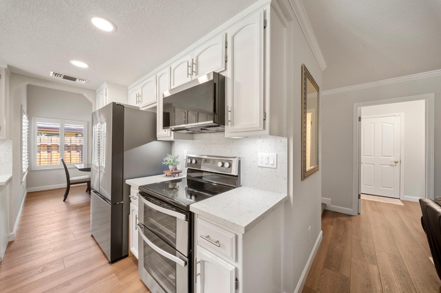 2009 Mendocino Way, Modesto, CA 95350