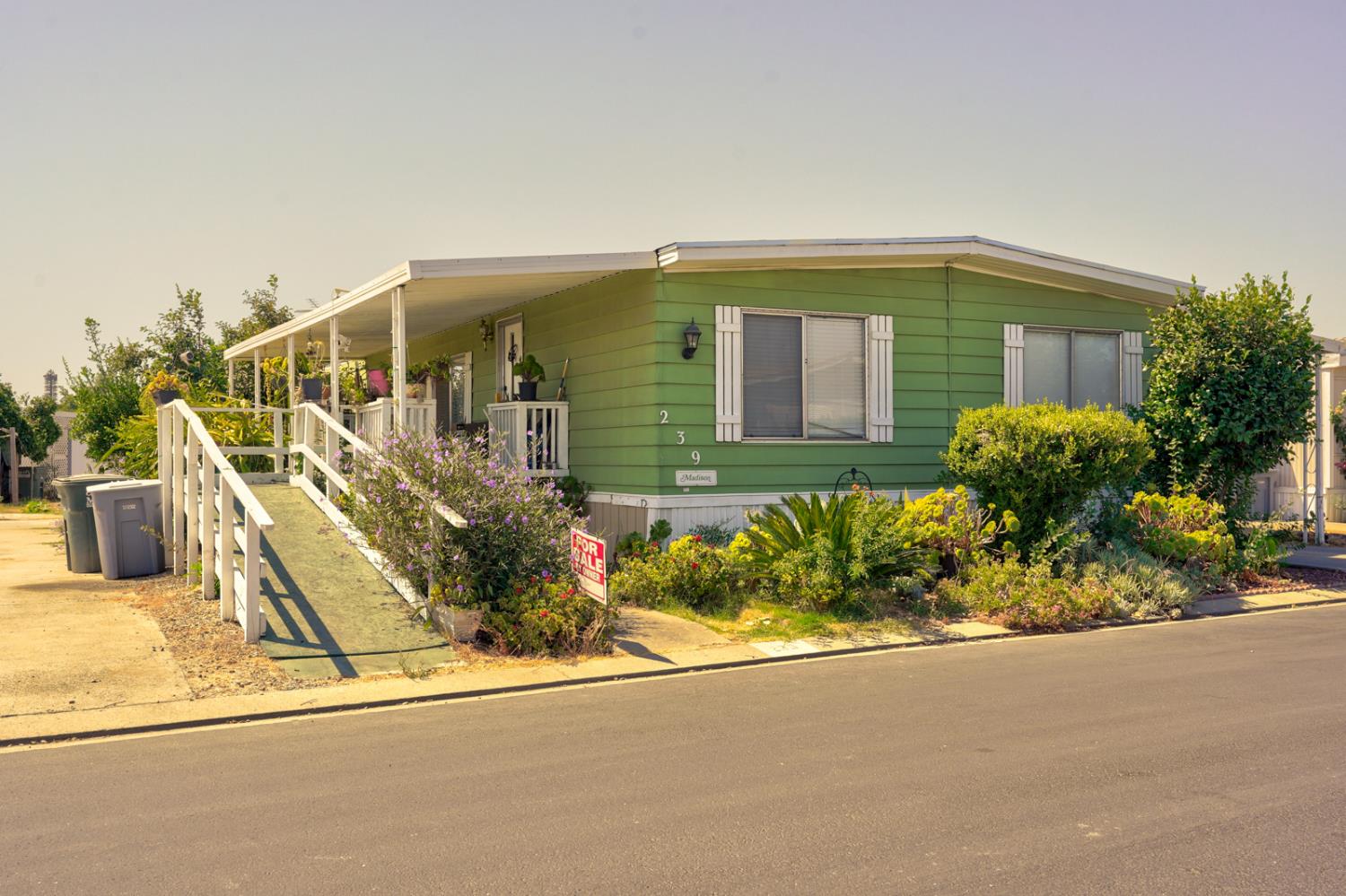 2500 N State Highway 59 #239, Merced, CA 95348