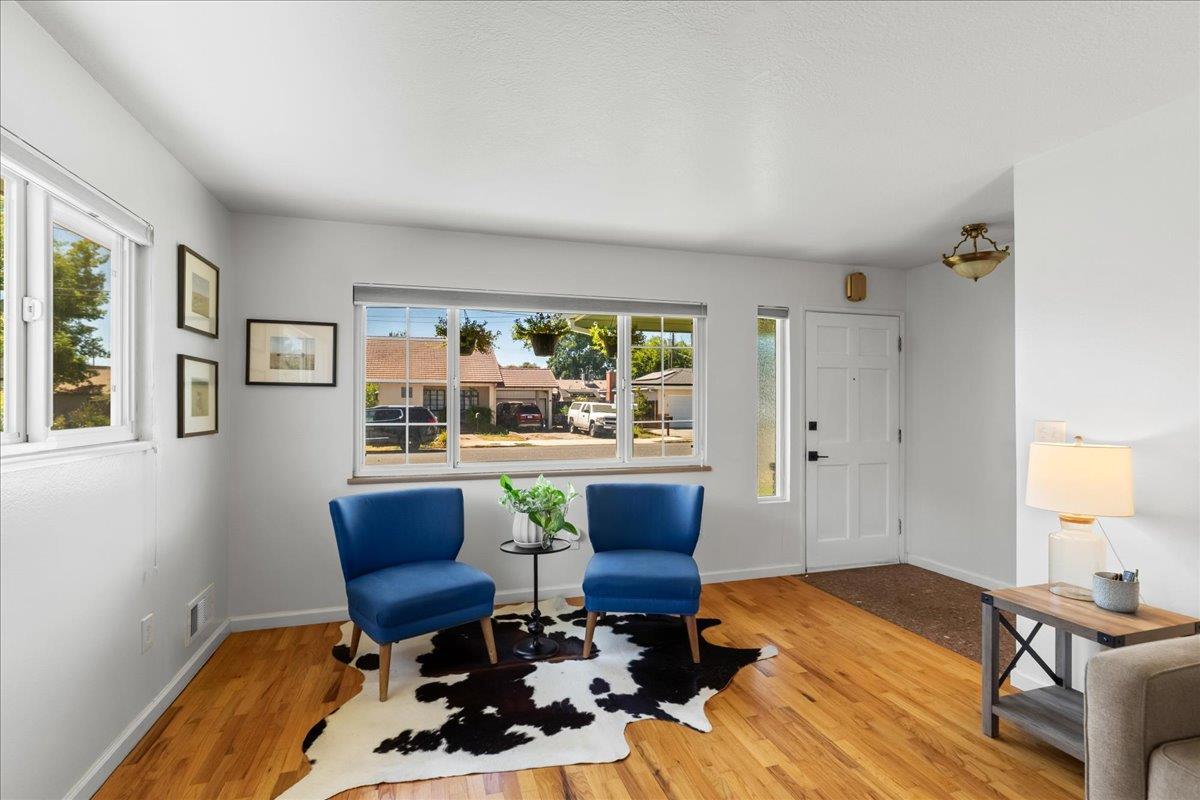 173 N Bryan Ave, Oakdale, CA 95361