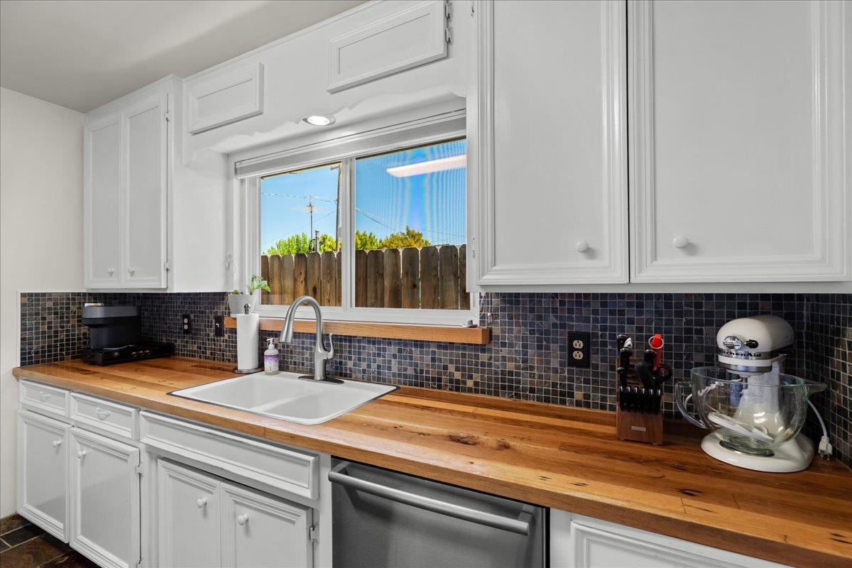 173 N Bryan Ave, Oakdale, CA 95361