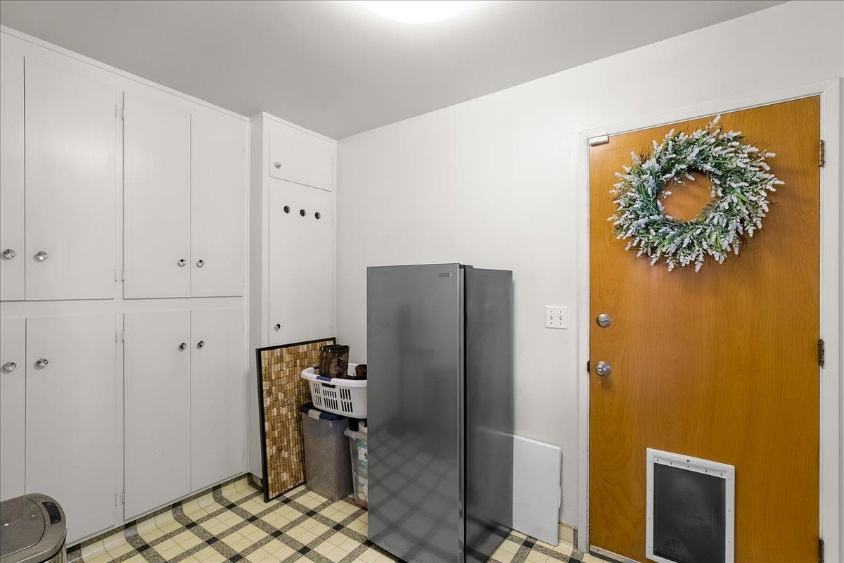 173 N Bryan Ave, Oakdale, CA 95361