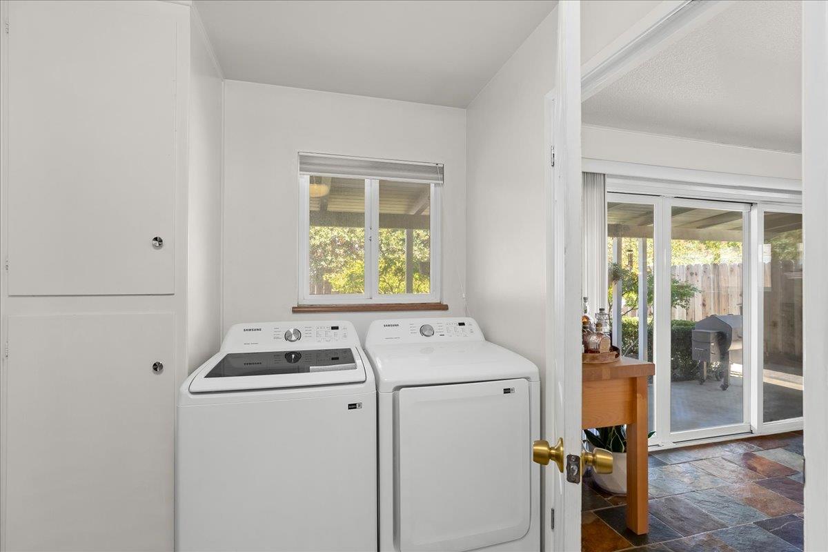 173 N Bryan Ave, Oakdale, CA 95361