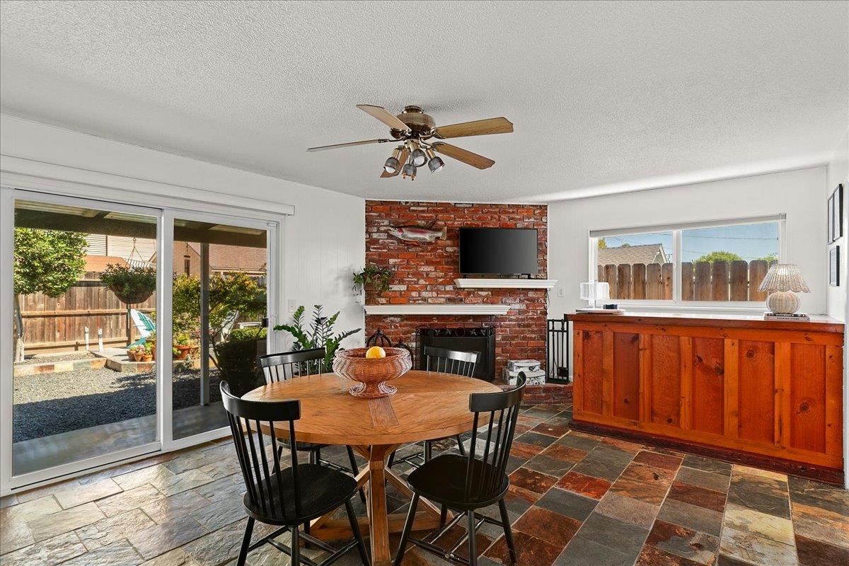 173 N Bryan Ave, Oakdale, CA 95361