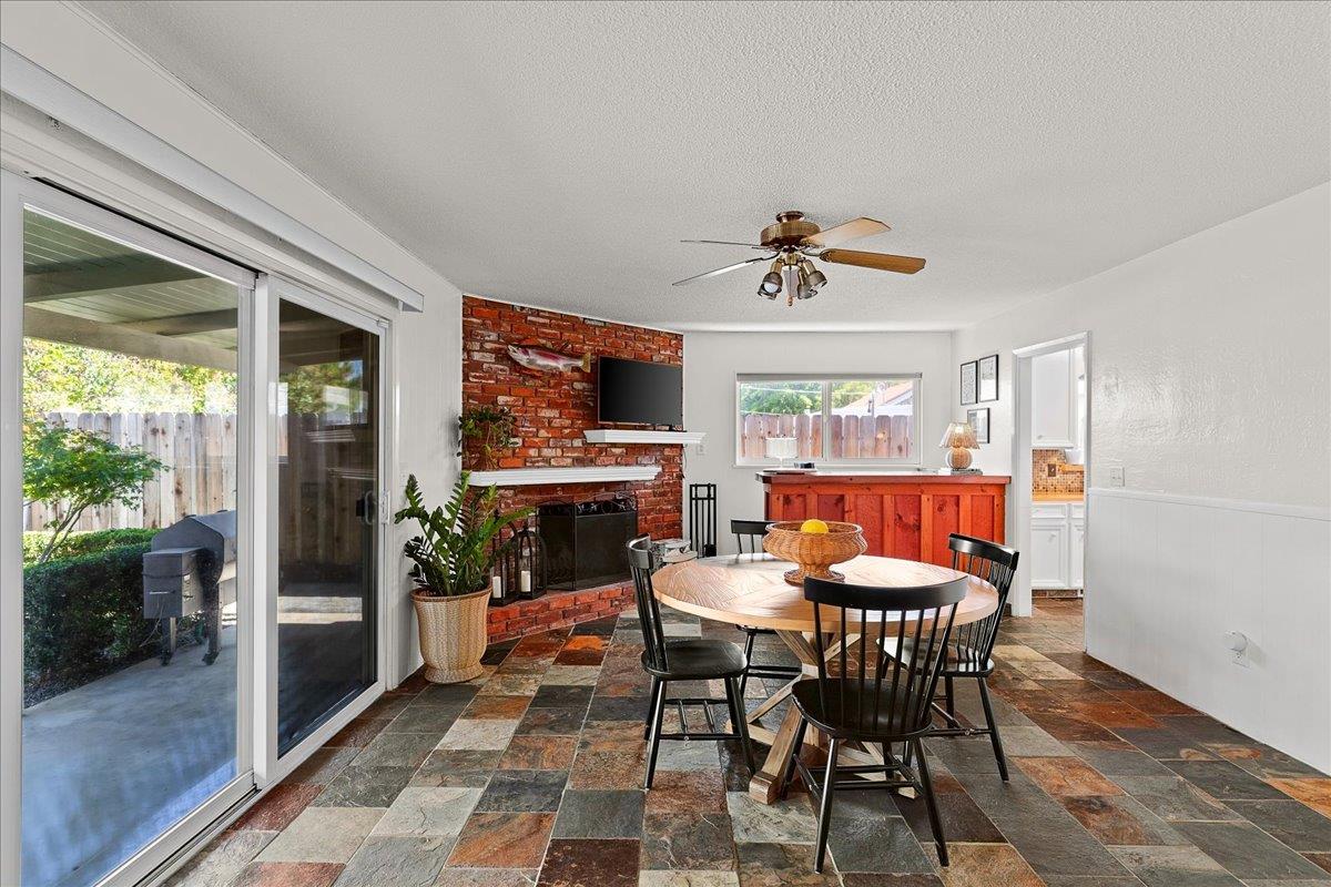 173 N Bryan Ave, Oakdale, CA 95361