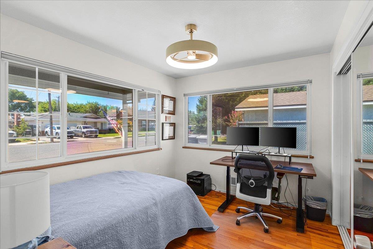 173 N Bryan Ave, Oakdale, CA 95361