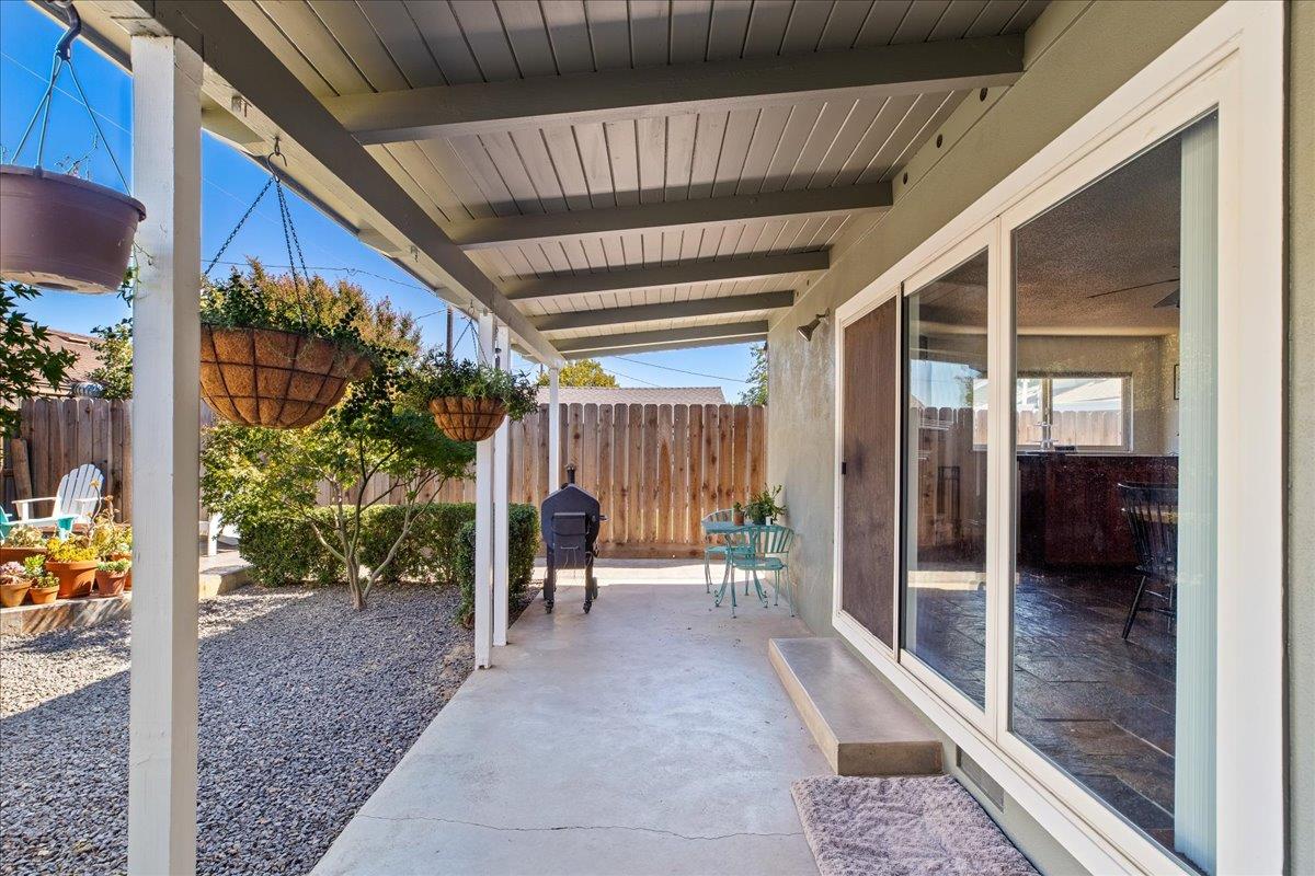 173 N Bryan Ave, Oakdale, CA 95361
