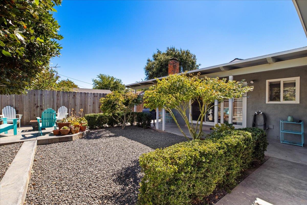 173 N Bryan Ave, Oakdale, CA 95361
