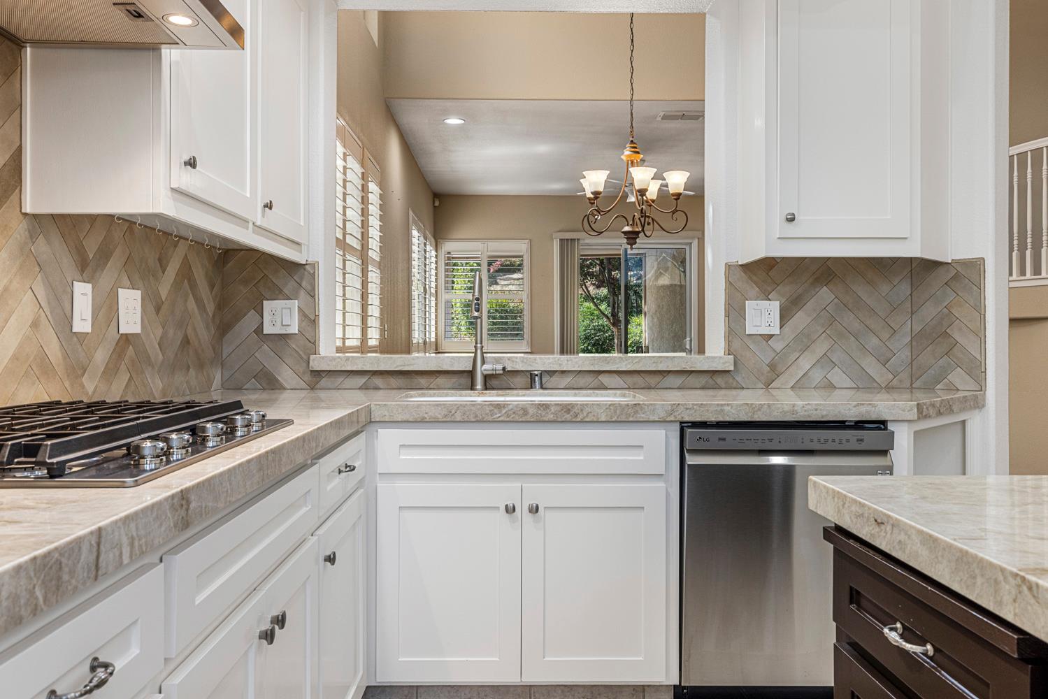 1637 Seven Falls, Modesto, CA 95355