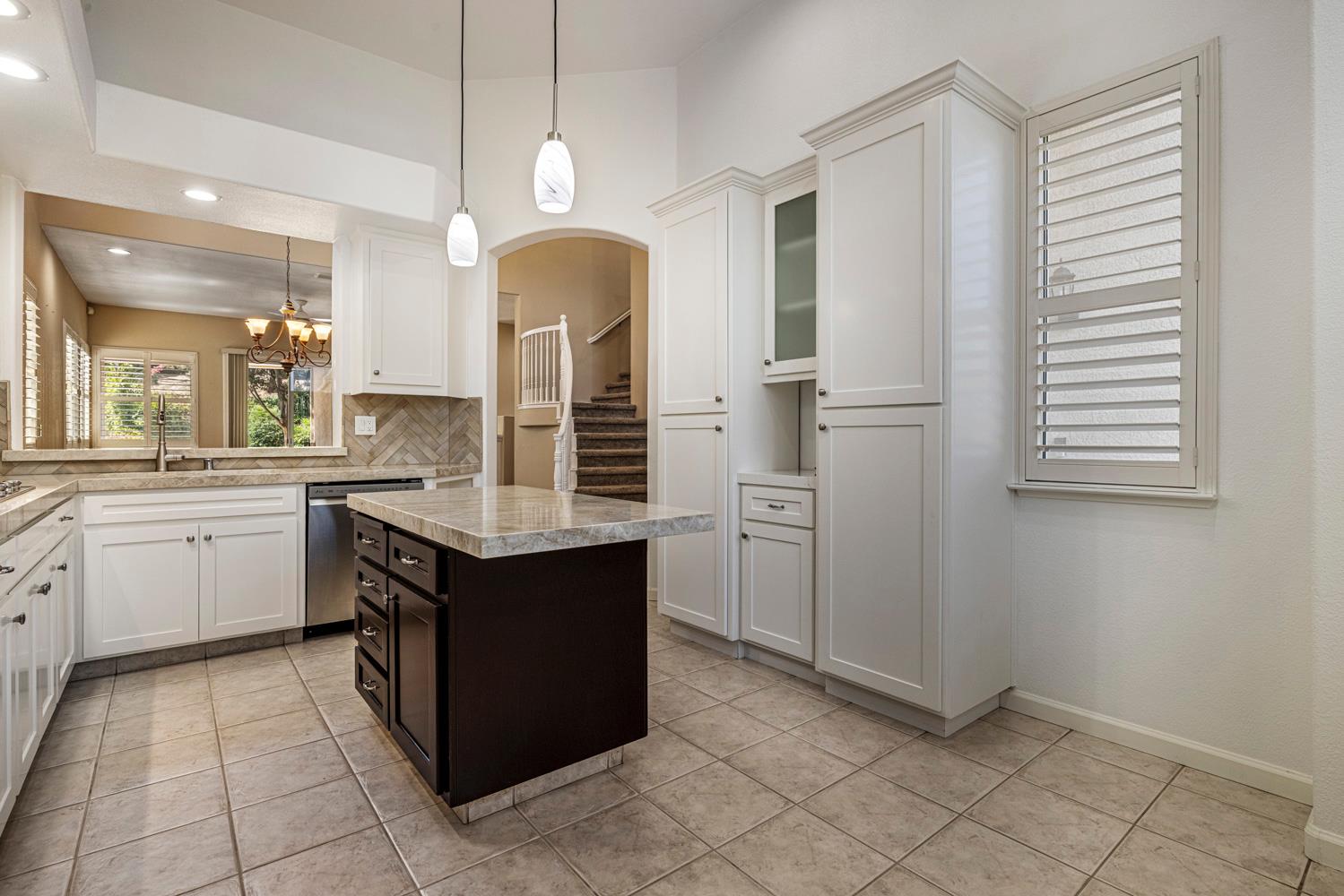 1637 Seven Falls, Modesto, CA 95355