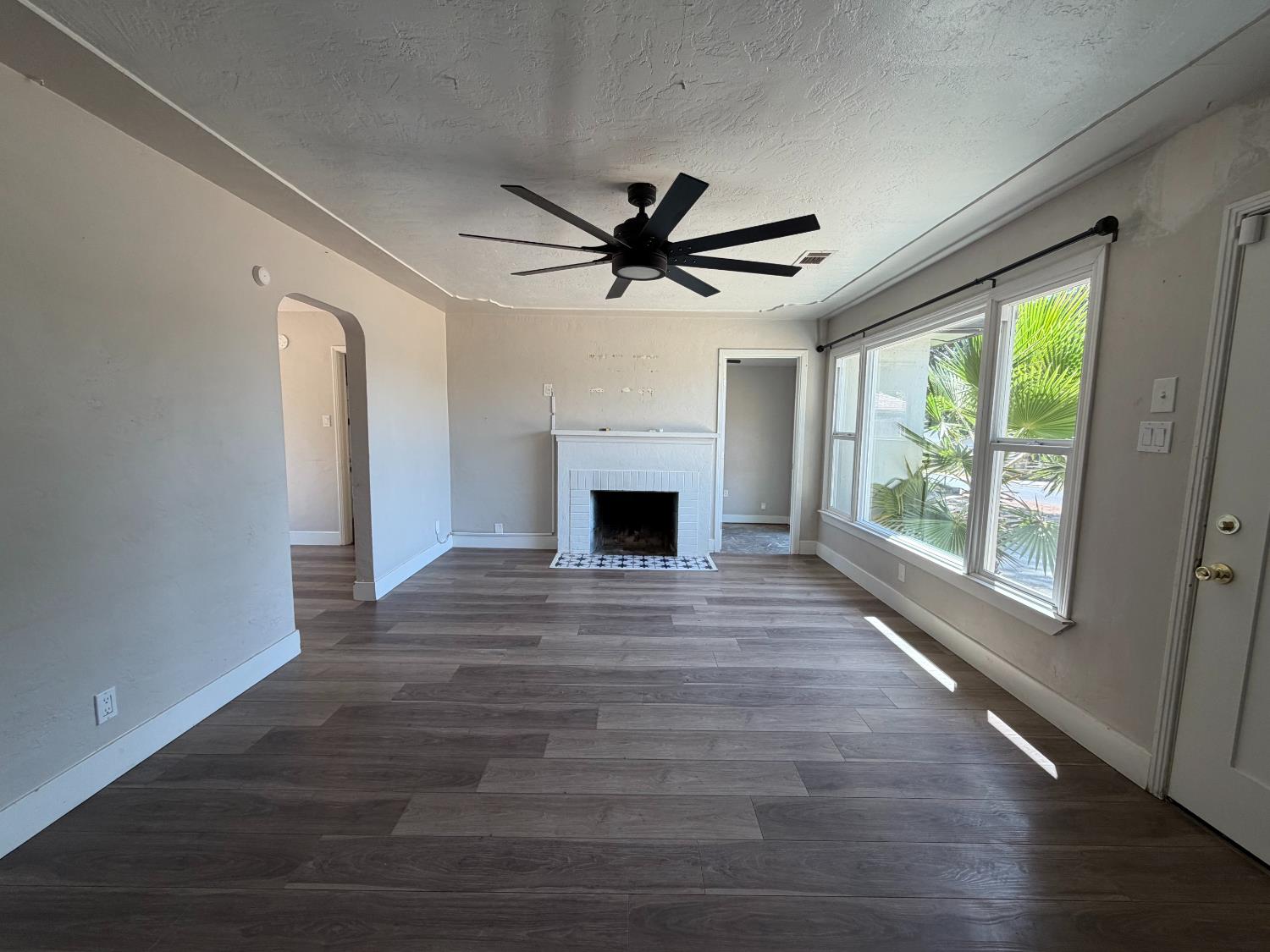 2351 Ridge Rd, Modesto, CA 95358