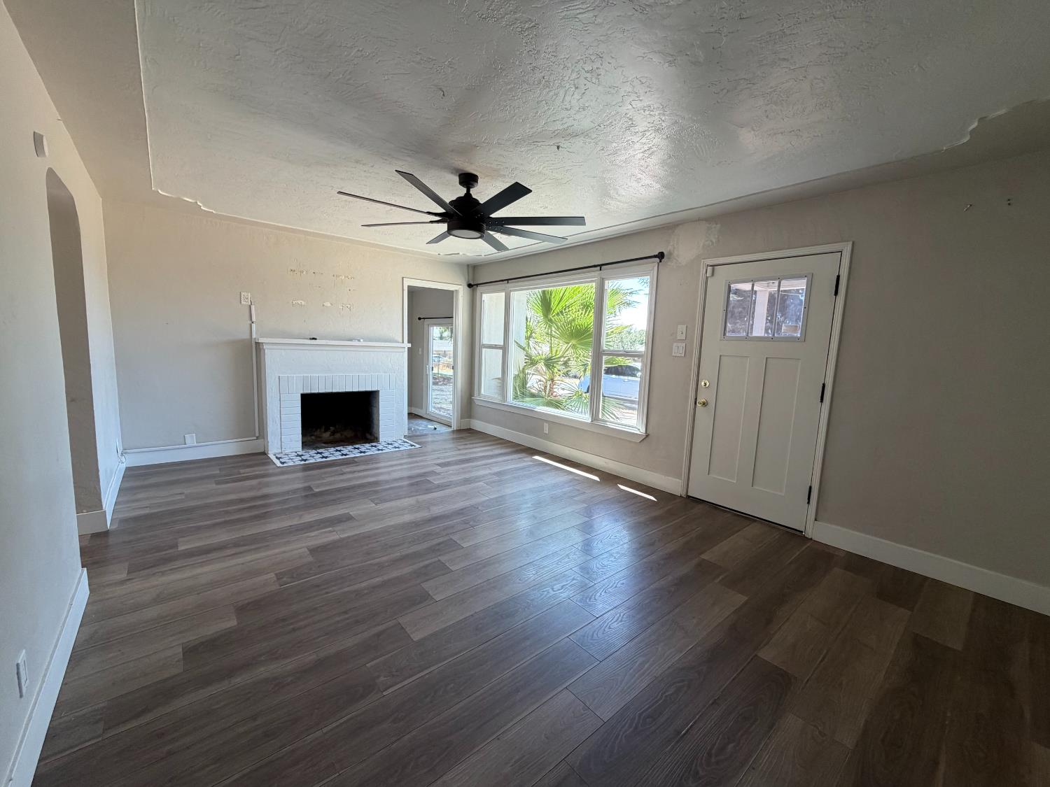 2351 Ridge Rd, Modesto, CA 95358