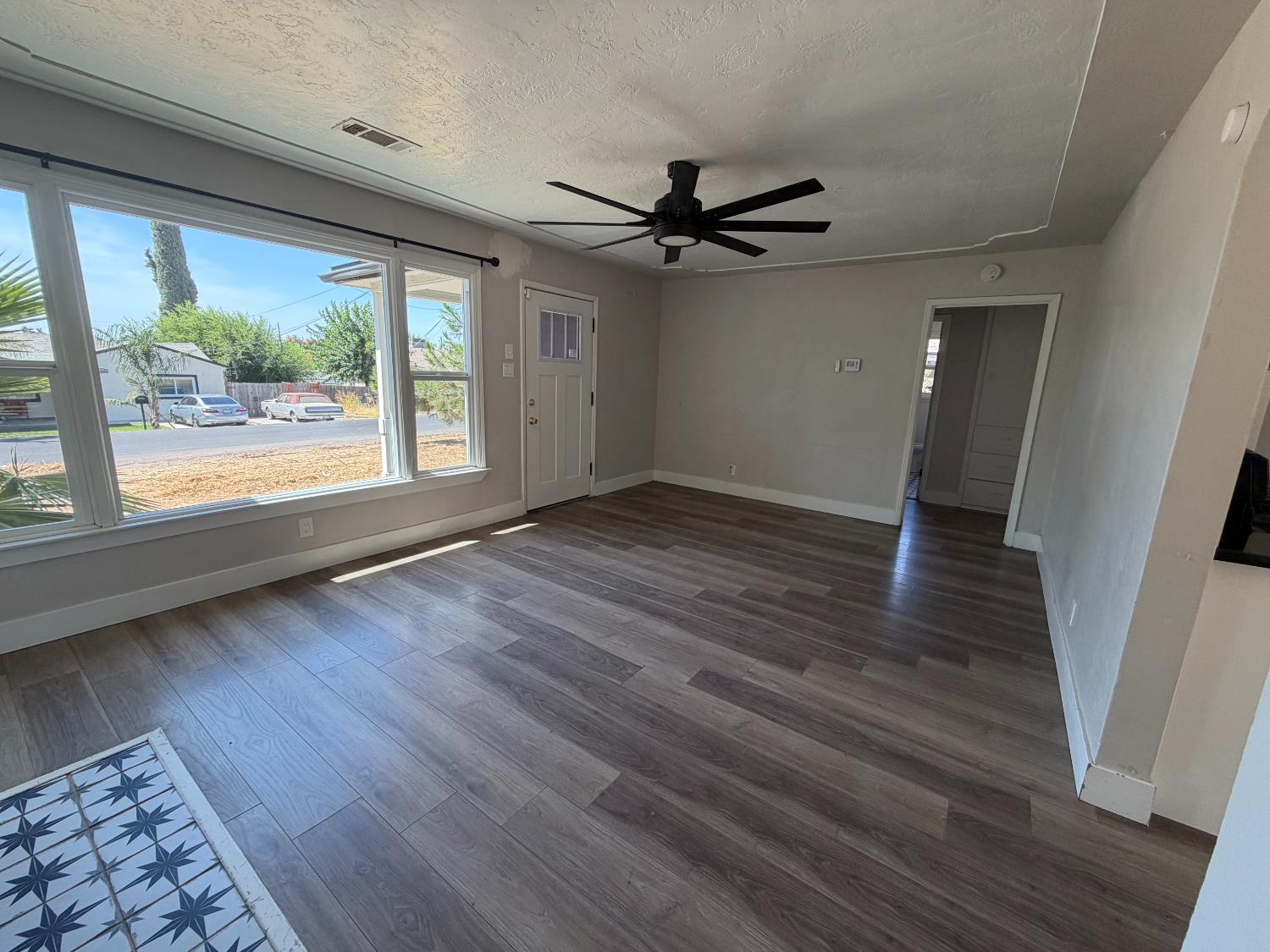 2351 Ridge Rd, Modesto, CA 95358