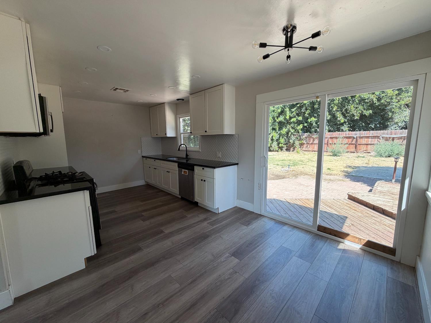 2351 Ridge Rd, Modesto, CA 95358