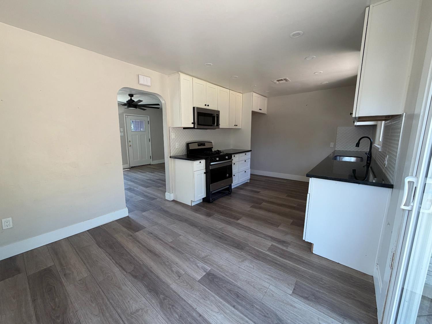 2351 Ridge Rd, Modesto, CA 95358
