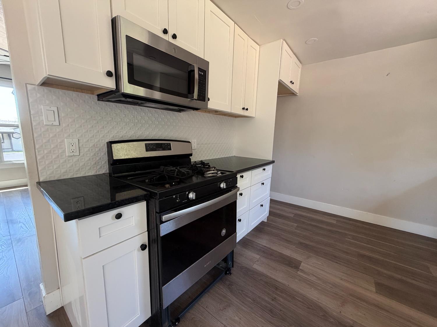 2351 Ridge Rd, Modesto, CA 95358