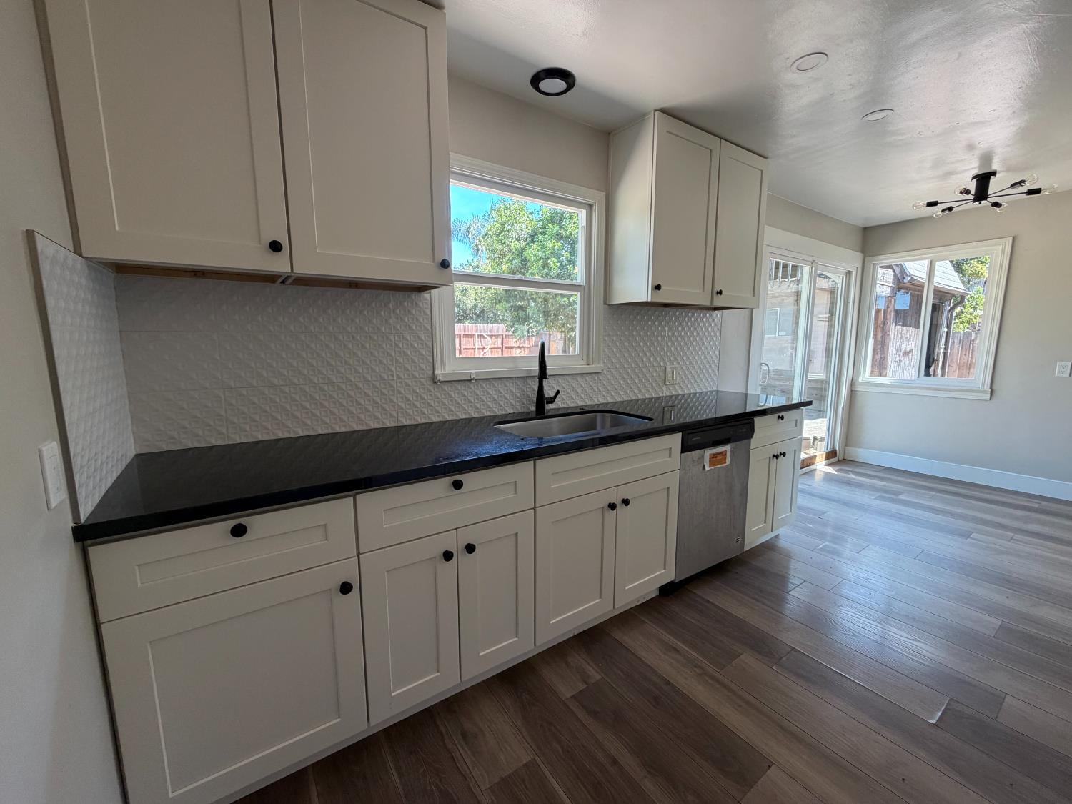 2351 Ridge Rd, Modesto, CA 95358