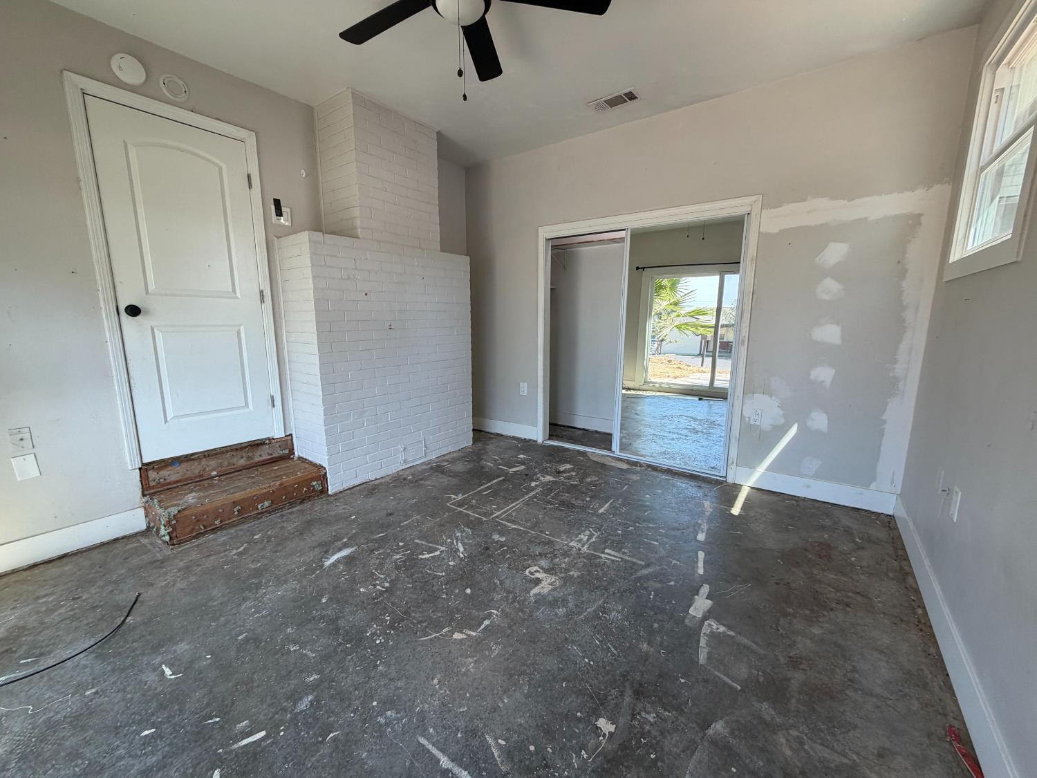 2351 Ridge Rd, Modesto, CA 95358