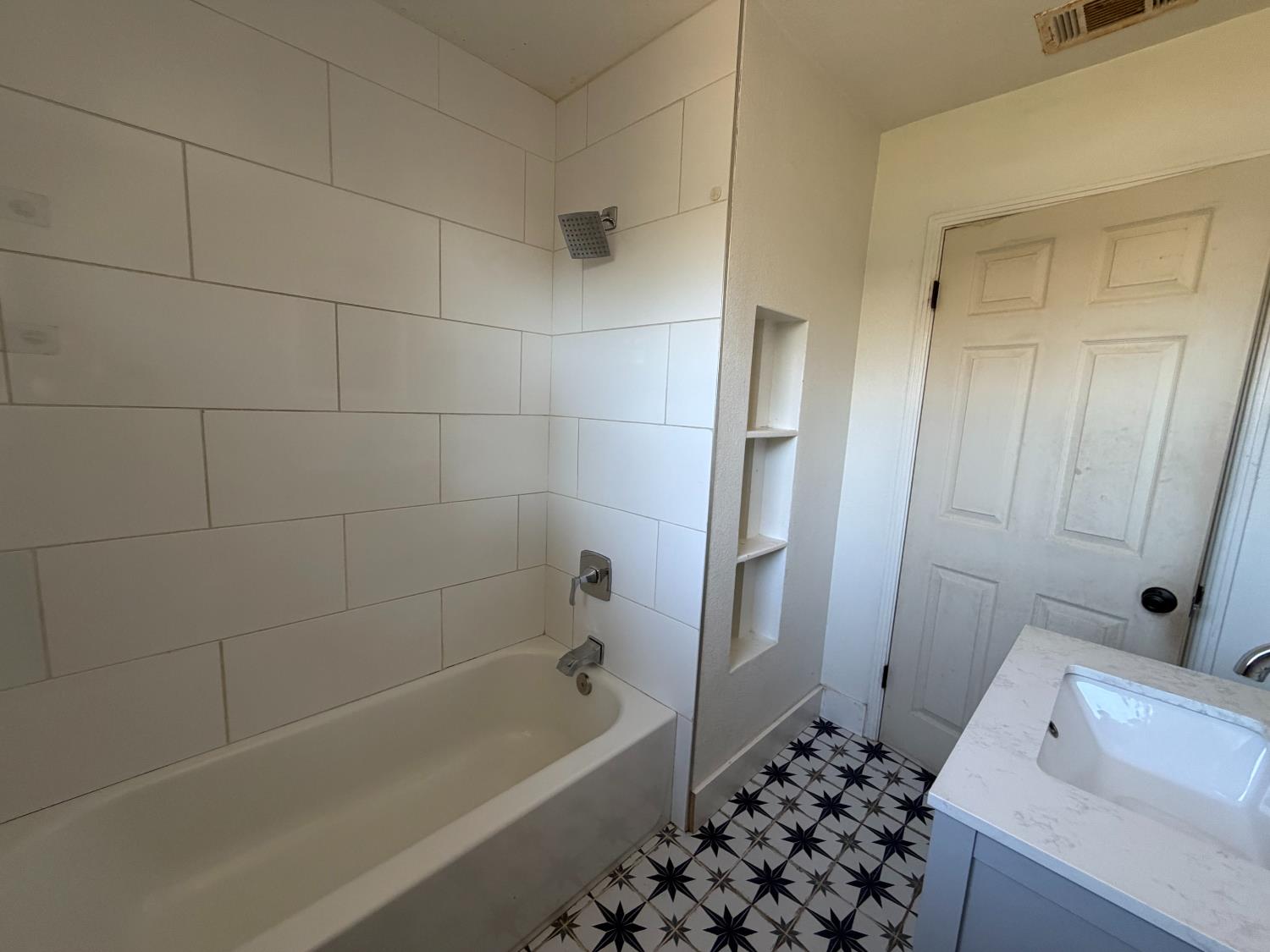 2351 Ridge Rd, Modesto, CA 95358