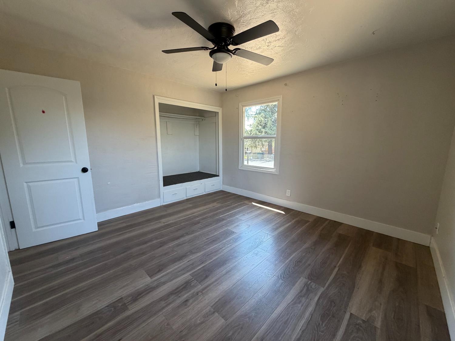 2351 Ridge Rd, Modesto, CA 95358