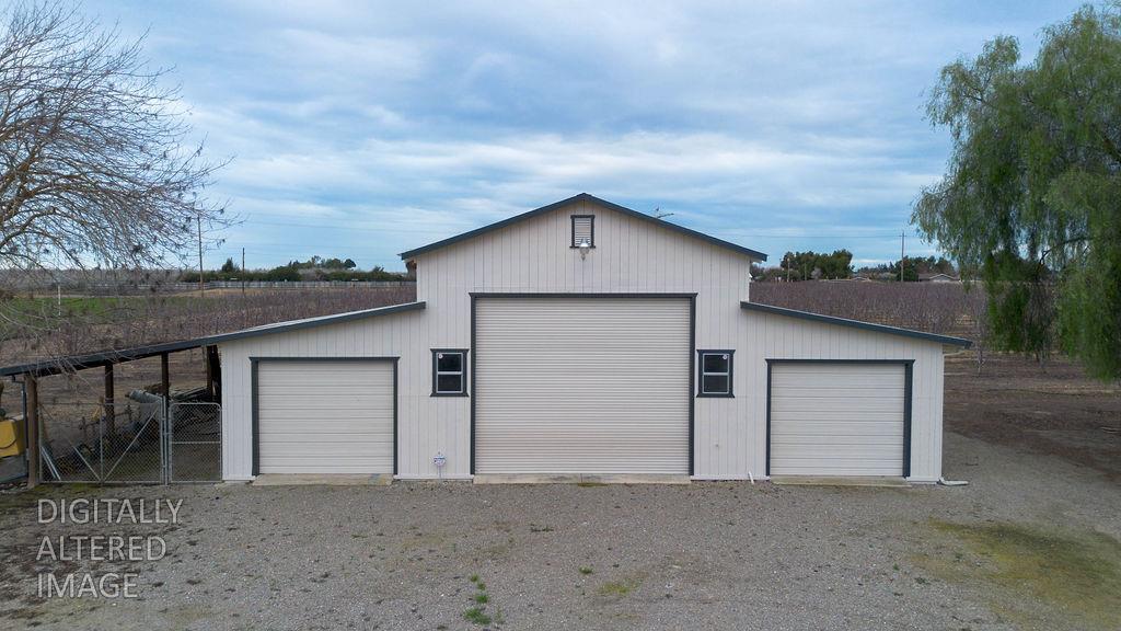 16012 Sycamore Ave, Patterson, CA 95363
