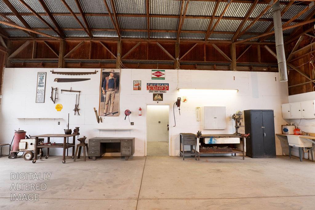 16012 Sycamore Ave, Patterson, CA 95363