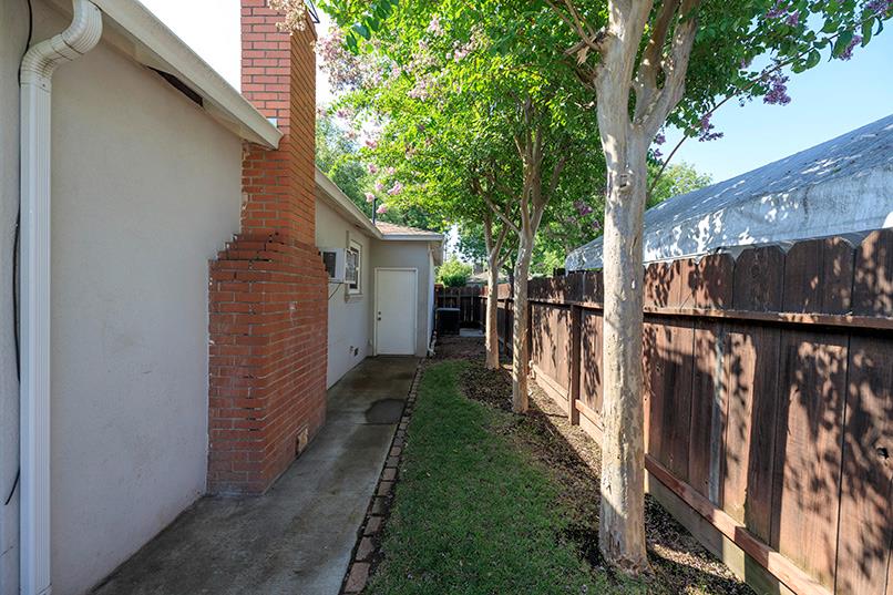 1509 Lorainne Ave, Modesto, CA 95350