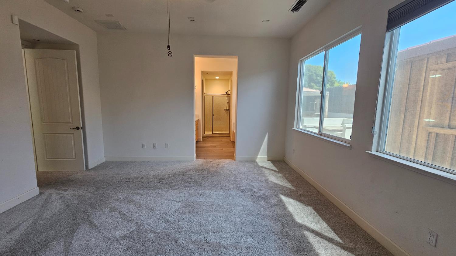 1246 Sweet Briar Dr, Patterson, CA 95363