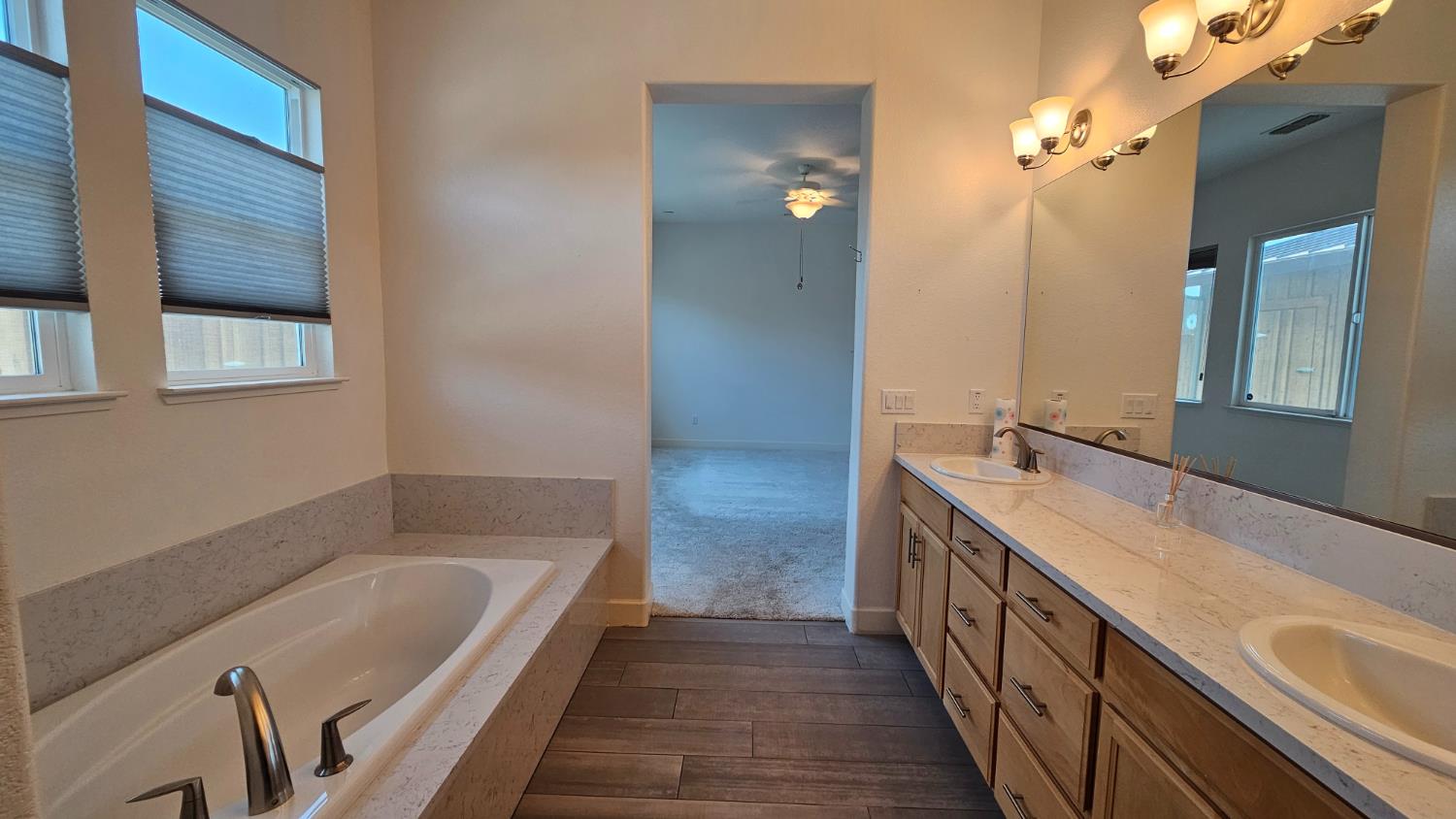 1246 Sweet Briar Dr, Patterson, CA 95363