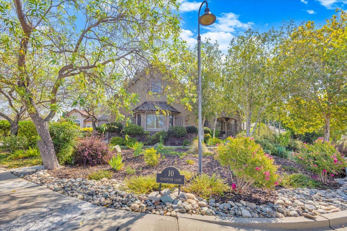 10 Grandview Ct Ct, Copperopolis, CA 95228