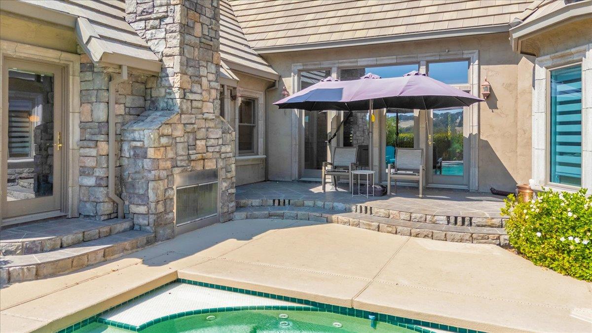 10 Grandview Ct Ct, Copperopolis, CA 95228