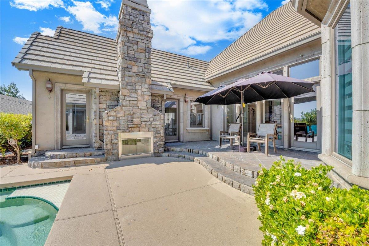 10 Grandview Ct Ct, Copperopolis, CA 95228