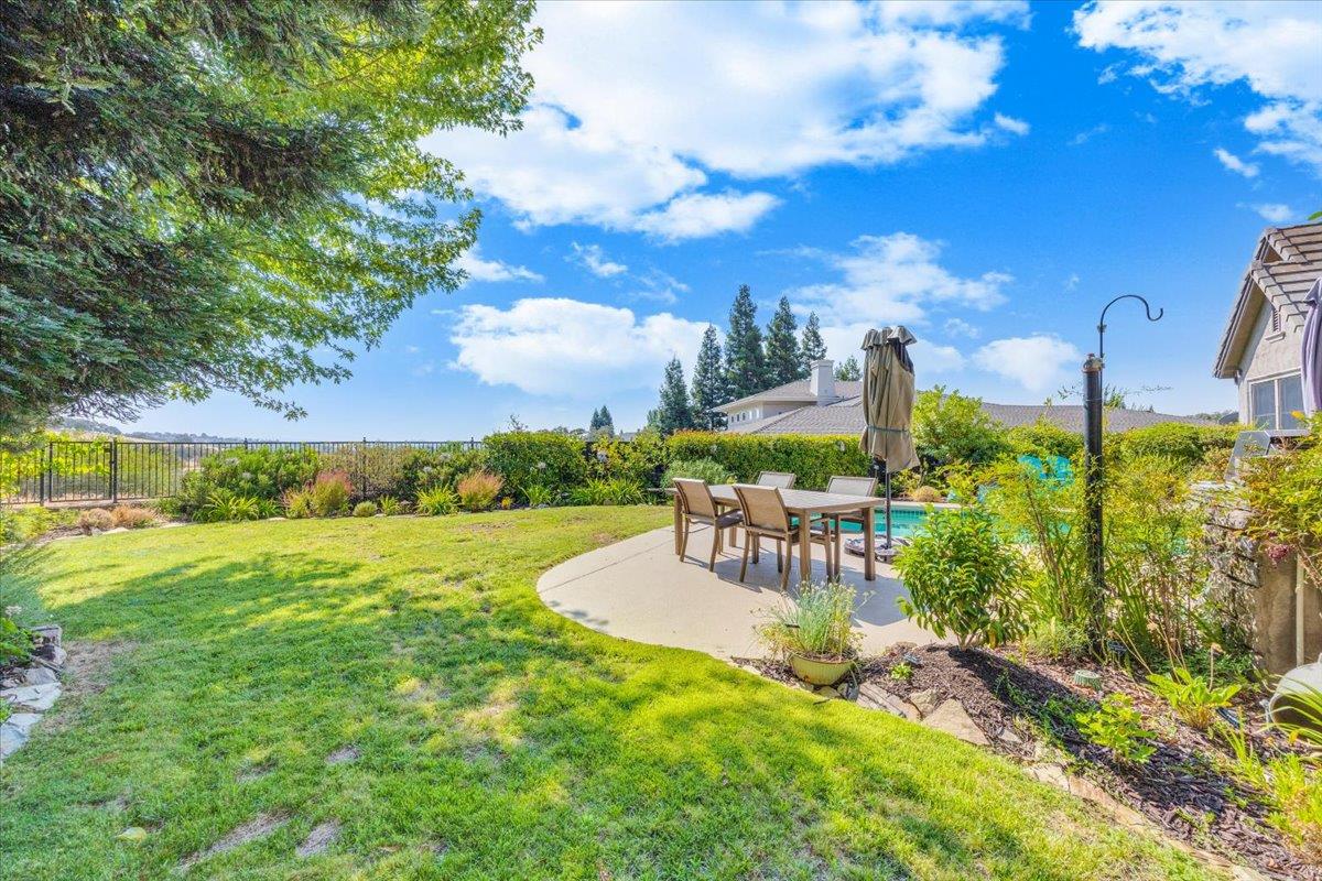 10 Grandview Ct Ct, Copperopolis, CA 95228