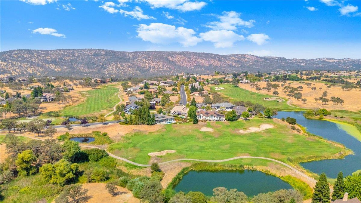 10 Grandview Ct Ct, Copperopolis, CA 95228
