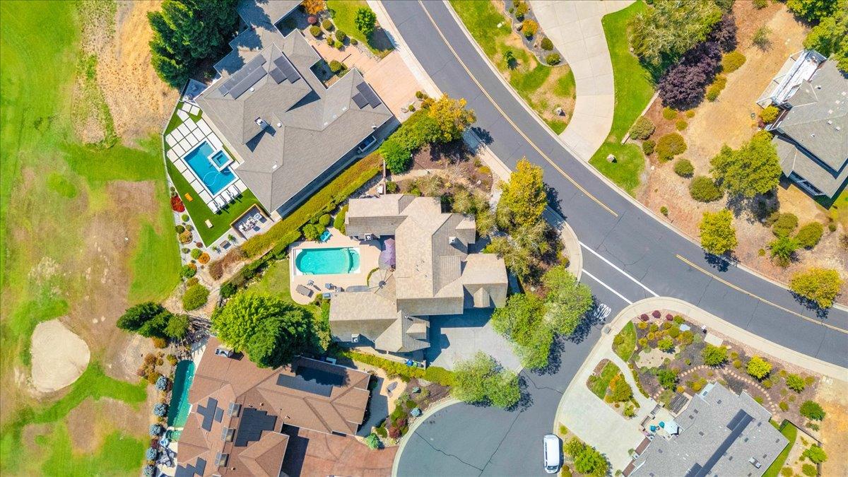 10 Grandview Ct Ct, Copperopolis, CA 95228