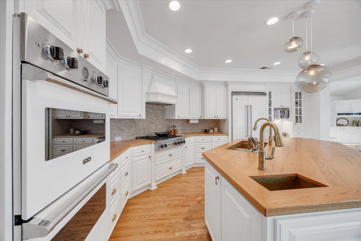 10 Grandview Ct Ct, Copperopolis, CA 95228
