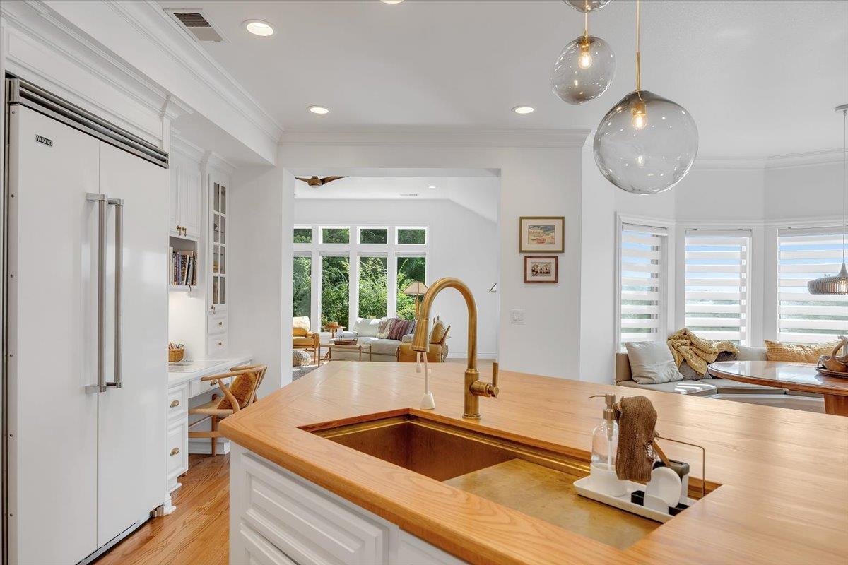 10 Grandview Ct Ct, Copperopolis, CA 95228