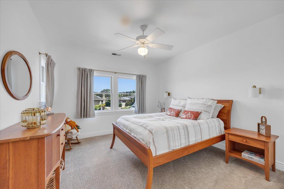 10 Grandview Ct Ct, Copperopolis, CA 95228