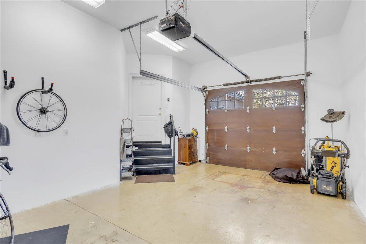 10 Grandview Ct Ct, Copperopolis, CA 95228
