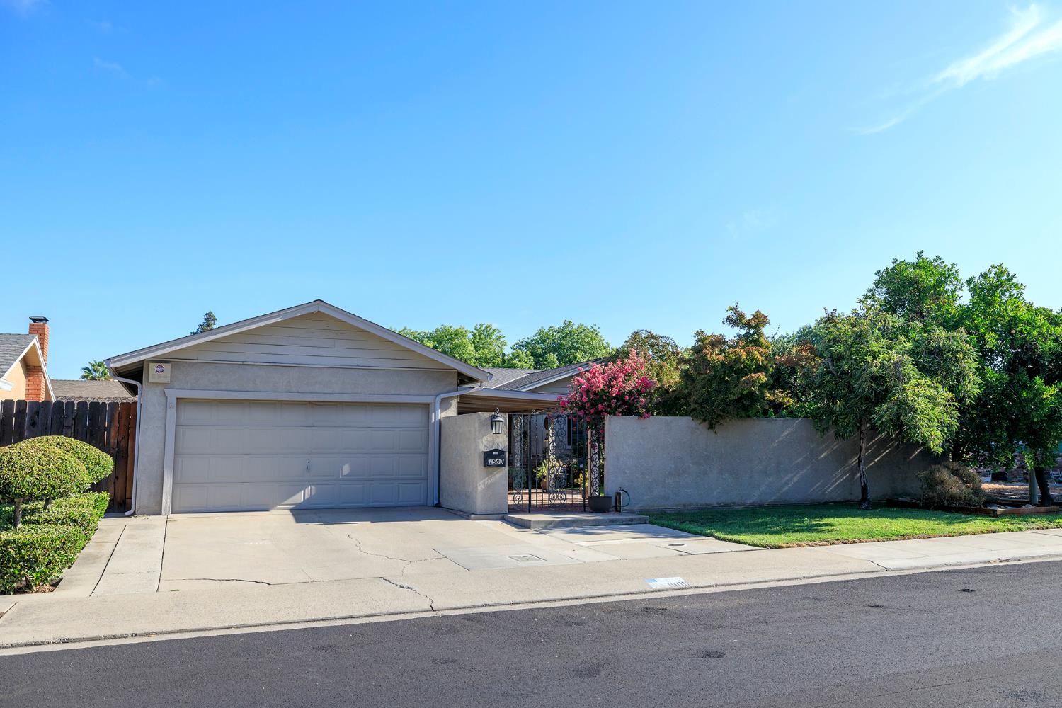 1509 Duckart Way, Modesto, CA 95355