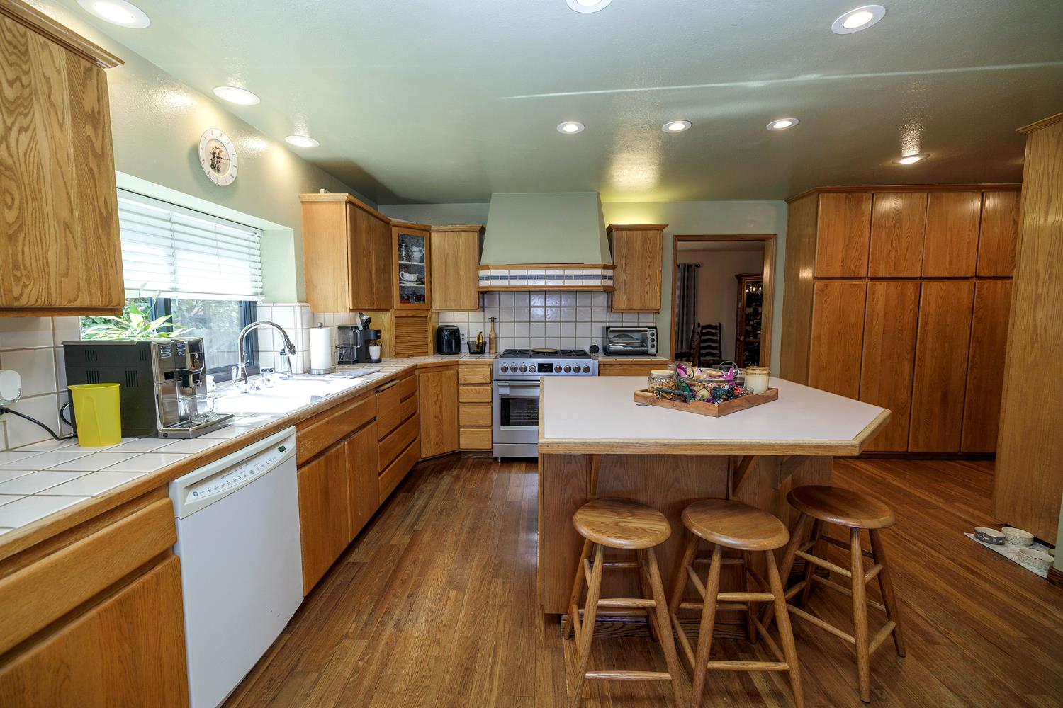 1509 Duckart Way, Modesto, CA 95355