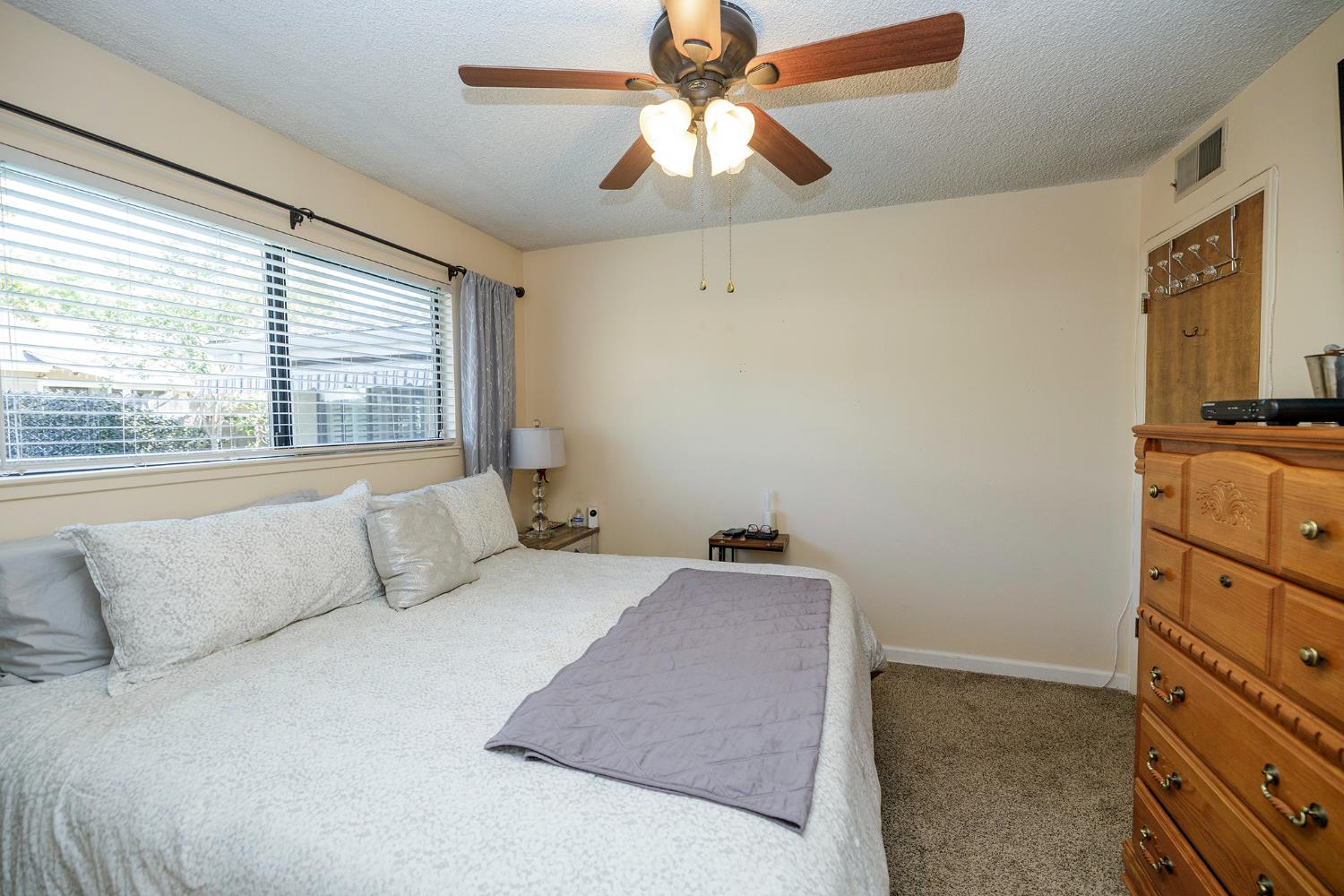 1509 Duckart Way, Modesto, CA 95355