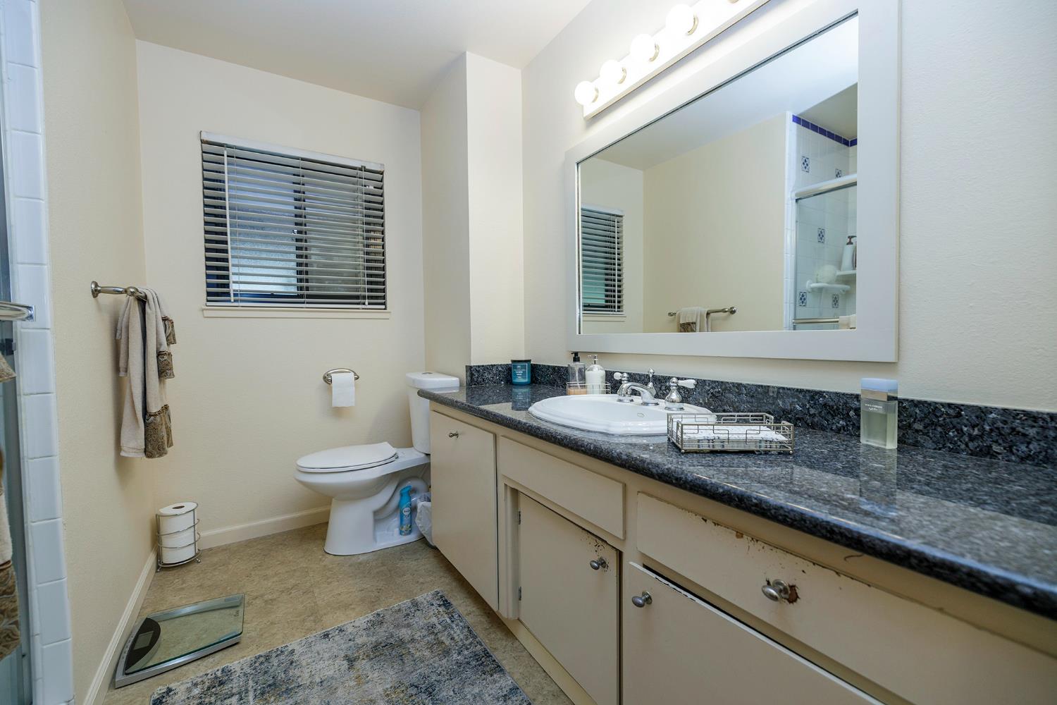 1509 Duckart Way, Modesto, CA 95355