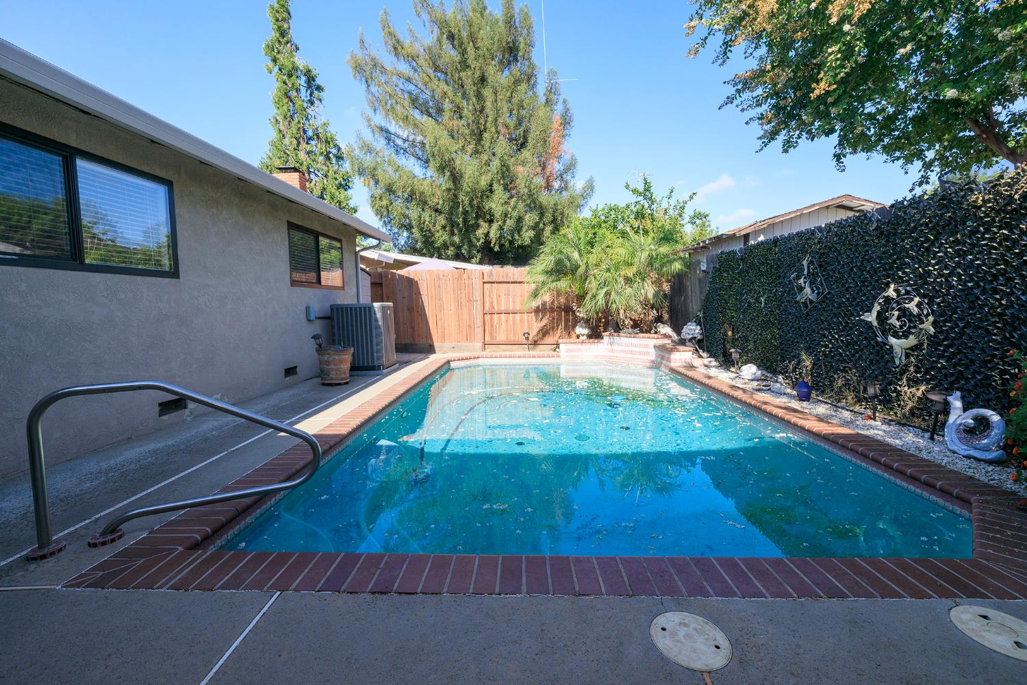 1509 Duckart Way, Modesto, CA 95355