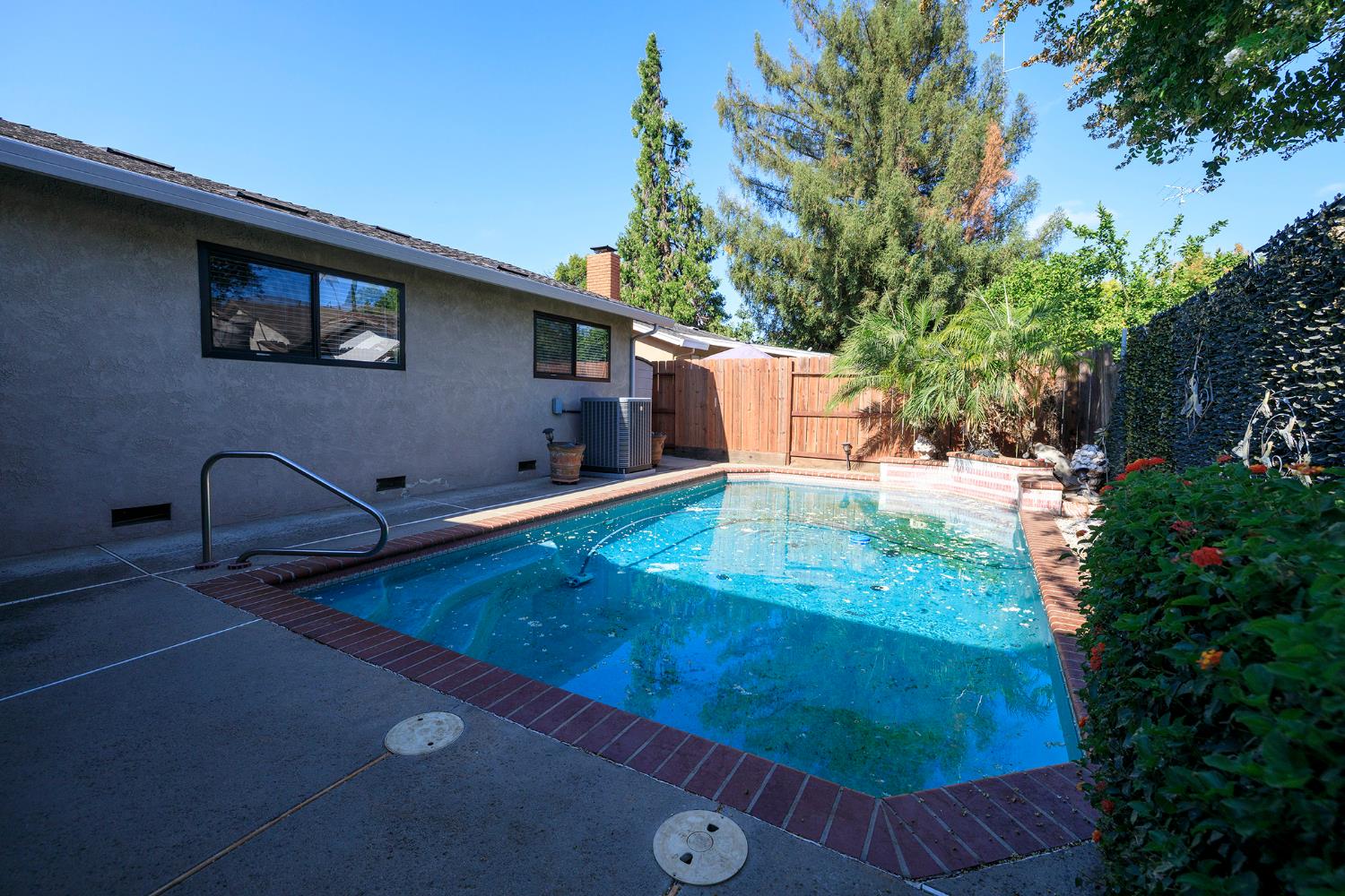 1509 Duckart Way, Modesto, CA 95355