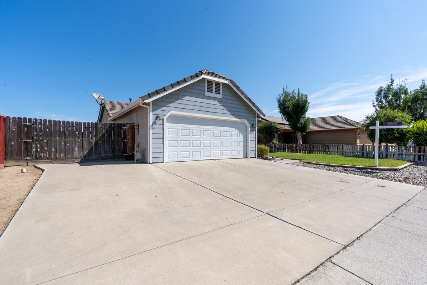 1428 Pintail Cir, Los Banos, CA 93635