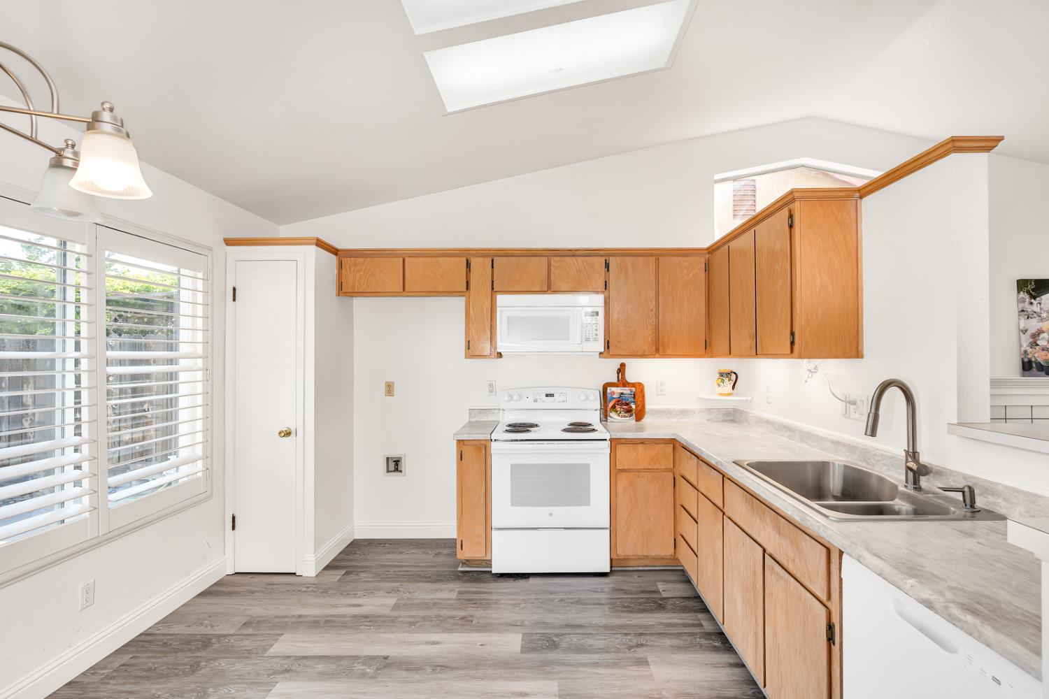 1428 Pintail Cir, Los Banos, CA 93635