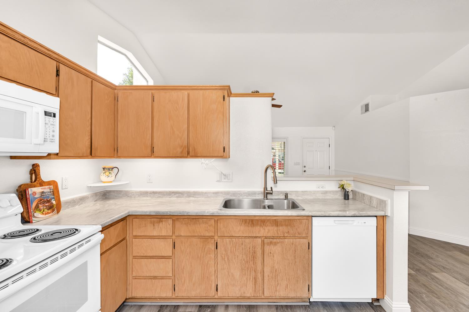 1428 Pintail Cir, Los Banos, CA 93635