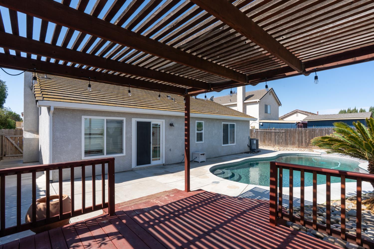 1428 Pintail Cir, Los Banos, CA 93635
