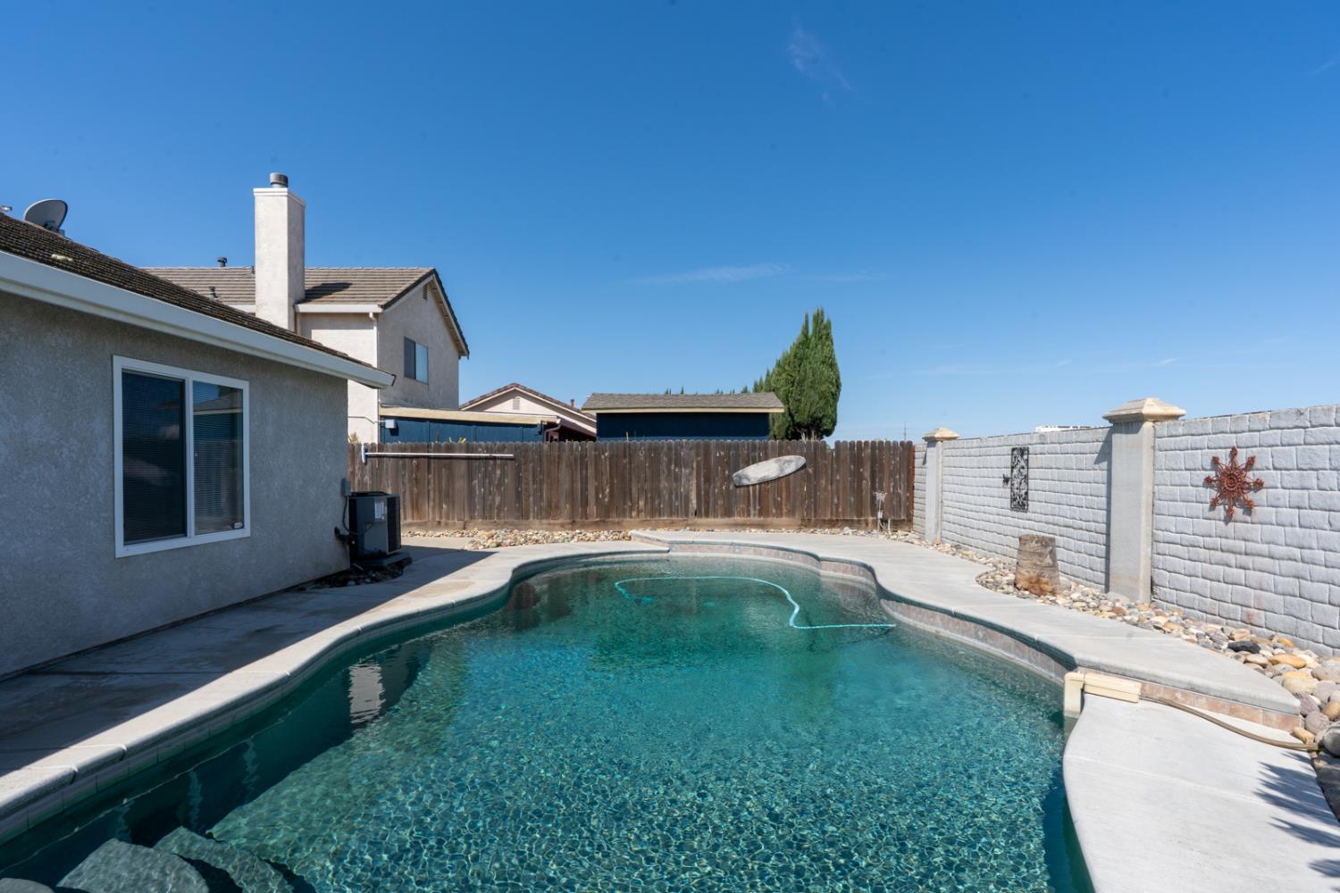 1428 Pintail Cir, Los Banos, CA 93635